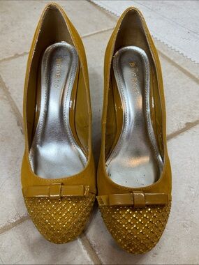 BAMBOO Mustard Yellow Embellished Bow Pointed Toe Heels